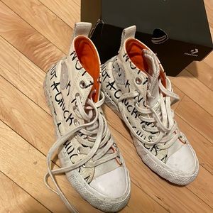 Chuck Taylor converse